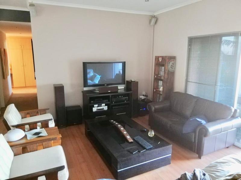3 Bedroom Property for Sale in Vredekloof Heights Western Cape